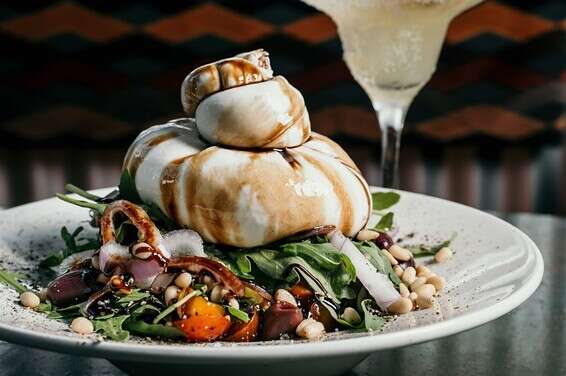 סלט בוראטה של ג'הג'ה // צילום: ספיר קוסא